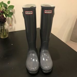 Tall Hunter Rain Boots Size 8
